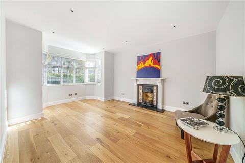 30 Ember Gardens, Thames Ditton, KT7 0LN
