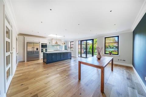 30 Ember Gardens, Thames Ditton, KT7 0LN