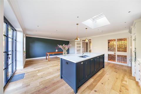 30 Ember Gardens, Thames Ditton, KT7 0LN
