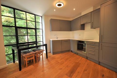 1 bedroom apartment to rent, Station Approach Road, Godalming, Surrey, GU7