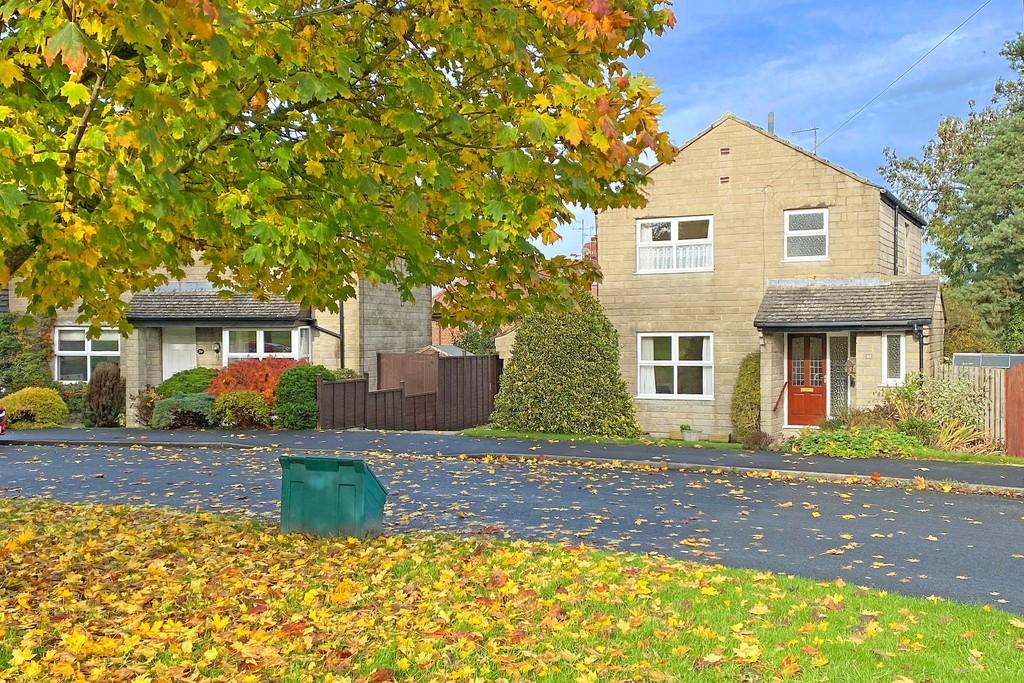 Brookfield Crescent, Hampsthwaite, Harrogate 3 bed detached house for