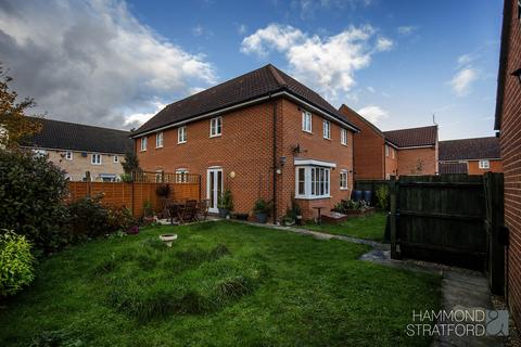59 Burdock Close, Wymondham, NR18 0YE