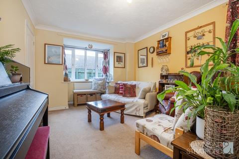 59 Burdock Close, Wymondham, NR18 0YE