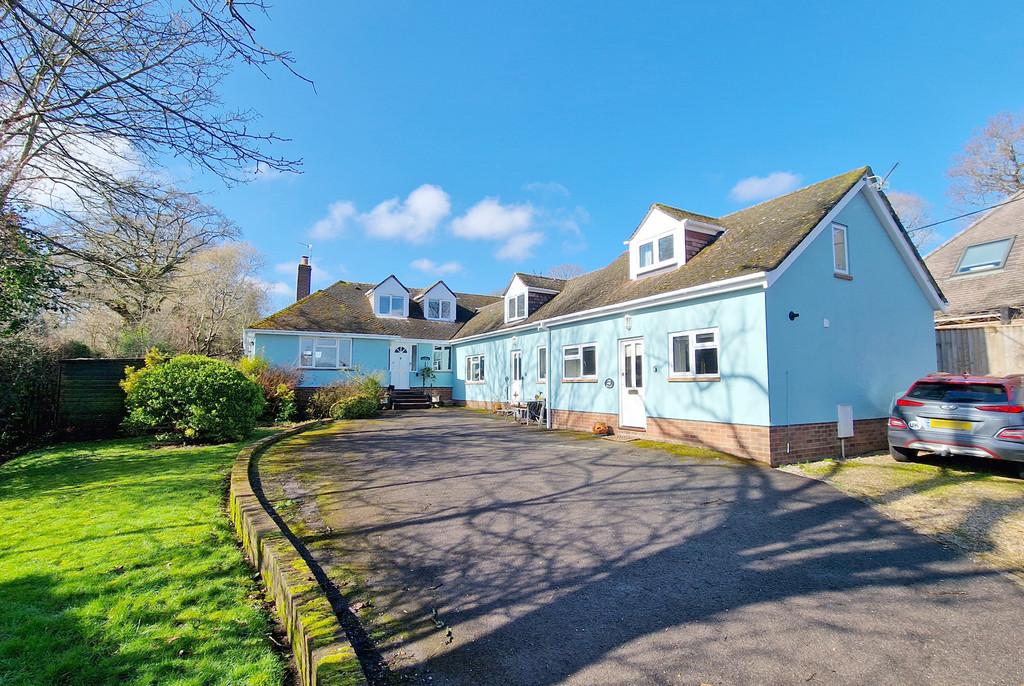 Lower Buckland Road, Lymington SO41 4 bed detached house for sale £1,100,000