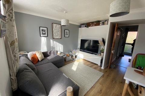 2 bedroom terraced house to rent, New Milton, Hampshire
