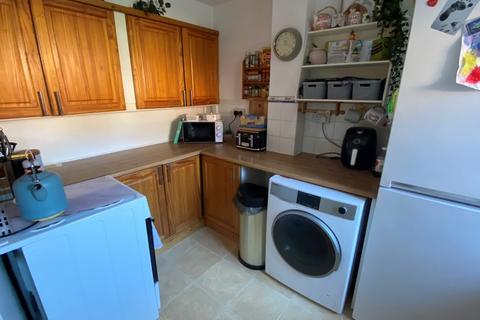 2 bedroom terraced house to rent, New Milton, Hampshire
