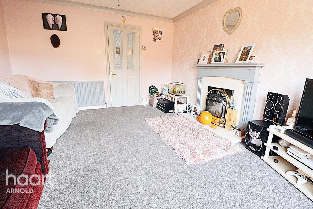 bestwood-lodge-drive-arnold-2-bed-terraced-house-for-sale-160-000