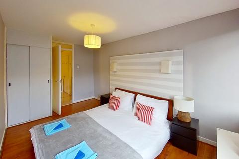 undefined, Saunders Street, Edinburgh, EH3