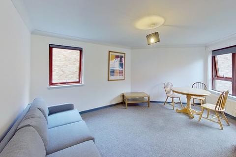 St Clair Street, Edinburgh, EH6