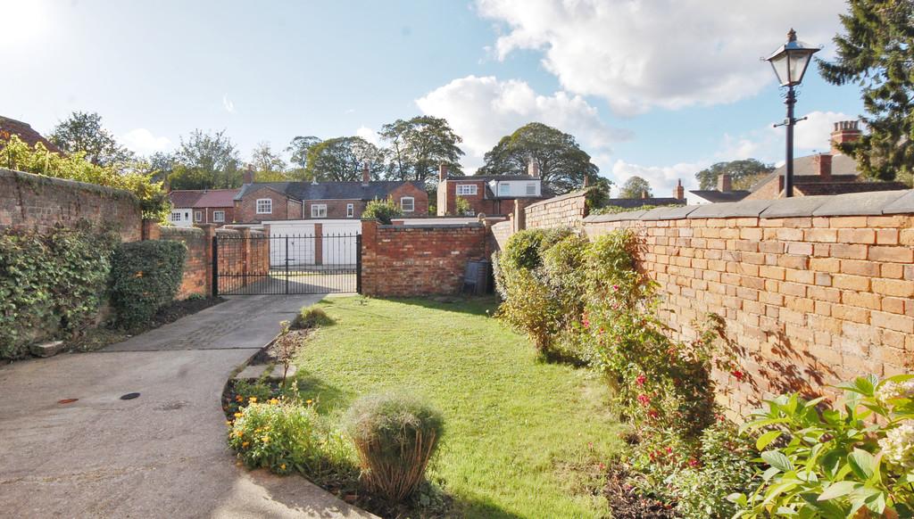 Street, Louth LN11 9JU 5 bed detached house for sale £450,000