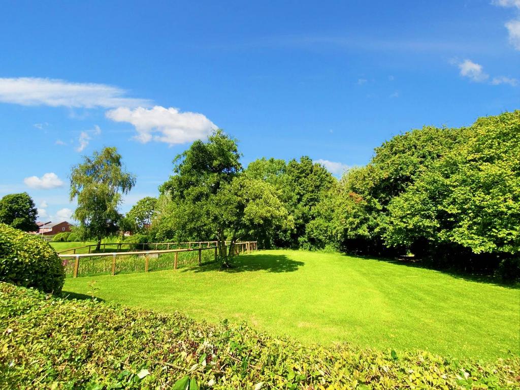 Communal gardens