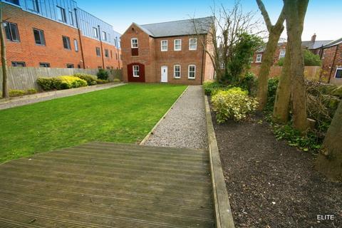 2 bedroom apartment to rent, Gilesgate, Durham DH1