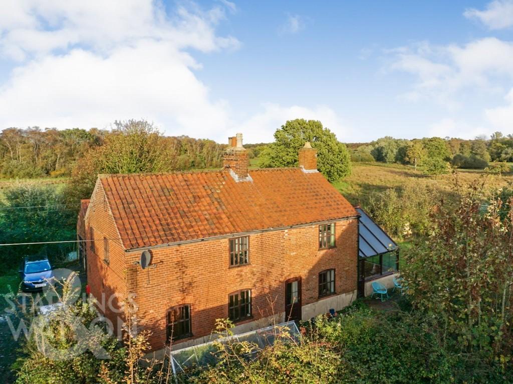Acle Road, Moulton St. Mary, Norwich 3 bed cottage for sale £375,000