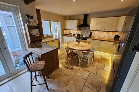312 Aylestone Road, Leicester, LE2 8BJ