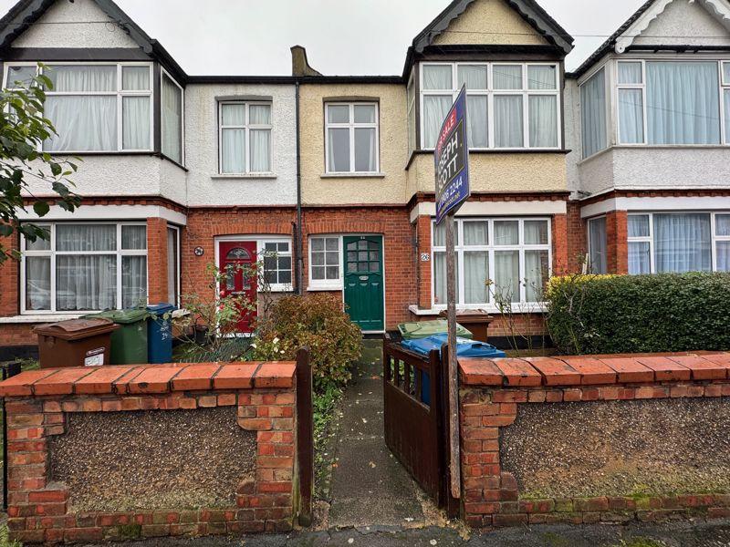 Montgomery Road, Edgware 3 bed terraced house £550,000