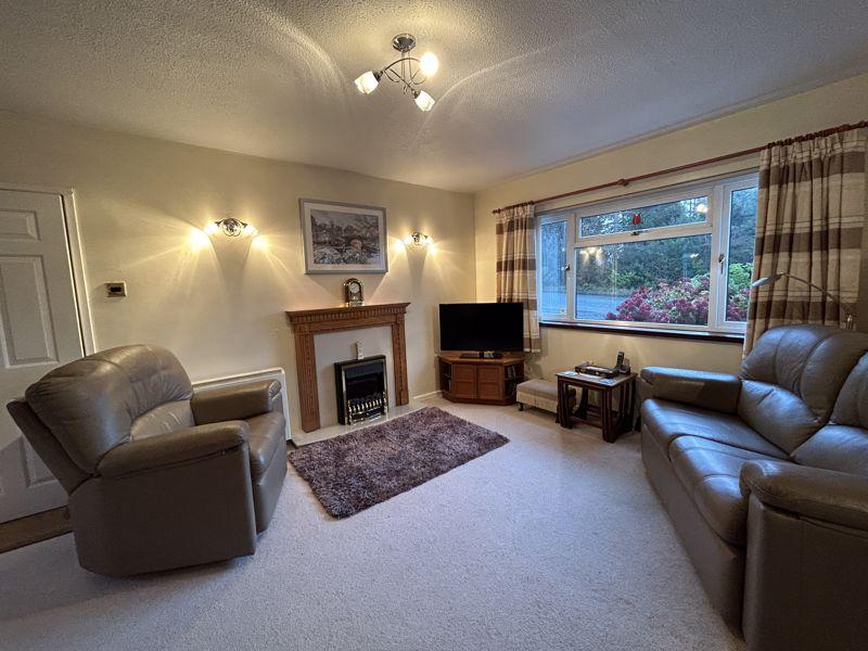 Ruthin Road, Bwlchgwyn, Wrexham 3 bed detached house for sale £250,000