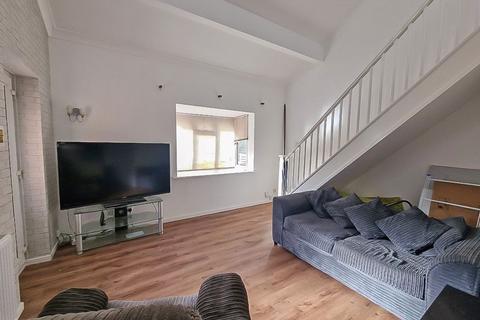 12 Caister Drive, Willenhall, WV13 3HY
