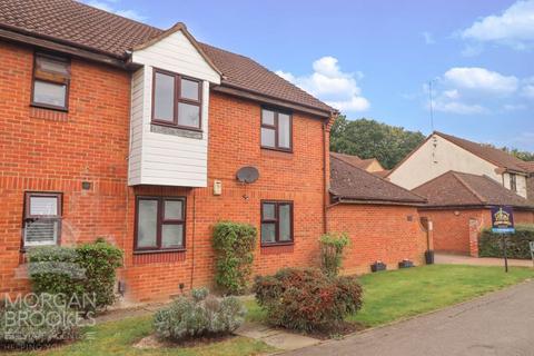 2 bedroom apartment to rent, Wood Green, Basildon