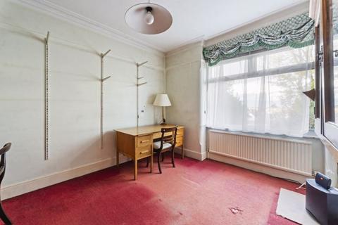 15 Croft Road, Sutton, SM1 4NE