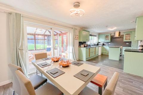 6 bedroom detached house for sale, Trenance Close, Lichfield WS14