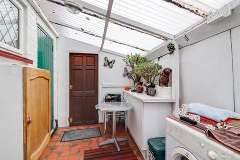 29 Broadley Green, Windlesham, GU20 6AJ