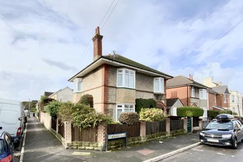 33 Rosebery Road, Bournemouth, BH5 2JH