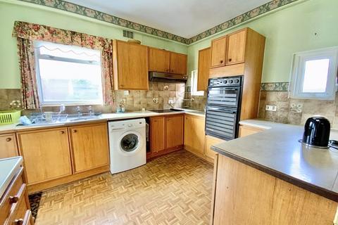 33 Rosebery Road, Bournemouth, BH5 2JH