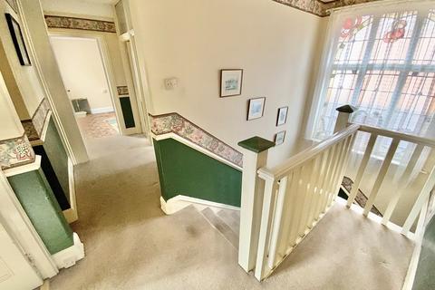 33 Rosebery Road, Bournemouth, BH5 2JH
