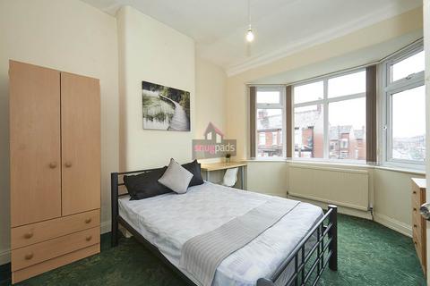 4 bedroom house to rent - Dronfield Road, Salford, Manchester