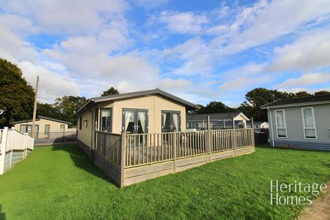 2 bedroom park home for sale, Alder Country Park, Bacton Road, North Walsham, Norfolk