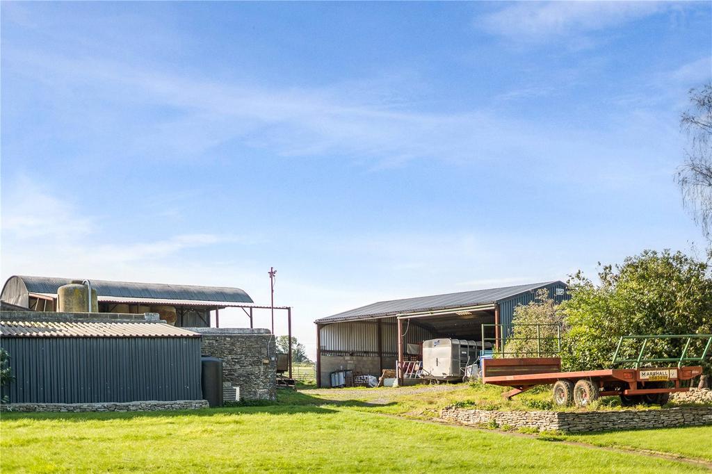 Henley Lane, Box, Corsham, Wiltshire... 3 bed equestrian property £