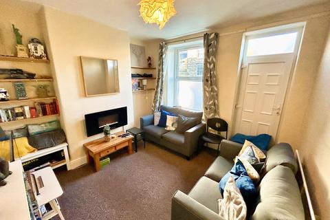 4 bedroom house share to rent, 101 Bradley Street, Crookes