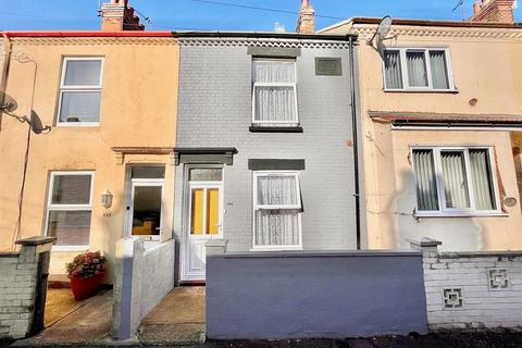 3 bedroom house for sale - Century Road, Cobholm, Great Yarmouth