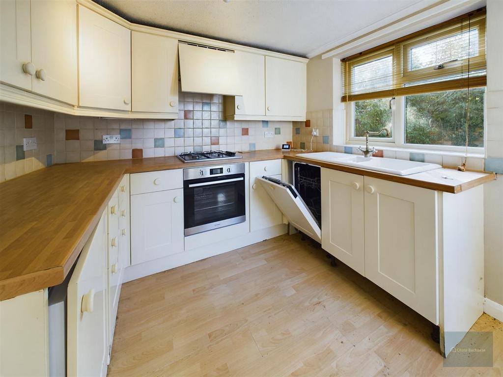 Westlands Lane, Beanacre SN12 4 bed detached house for sale £465,000