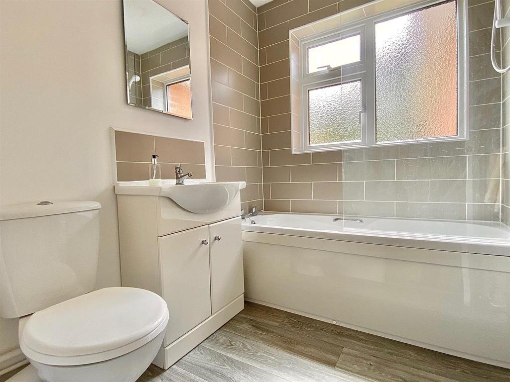 Appleton Drive, Ormesby St Margaret 3 bed detached bungalow to rent £