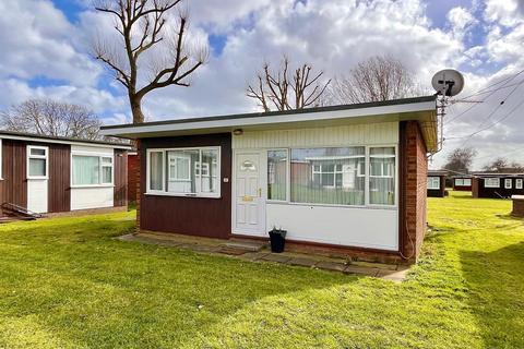 2 bedroom chalet for sale, Hemsby