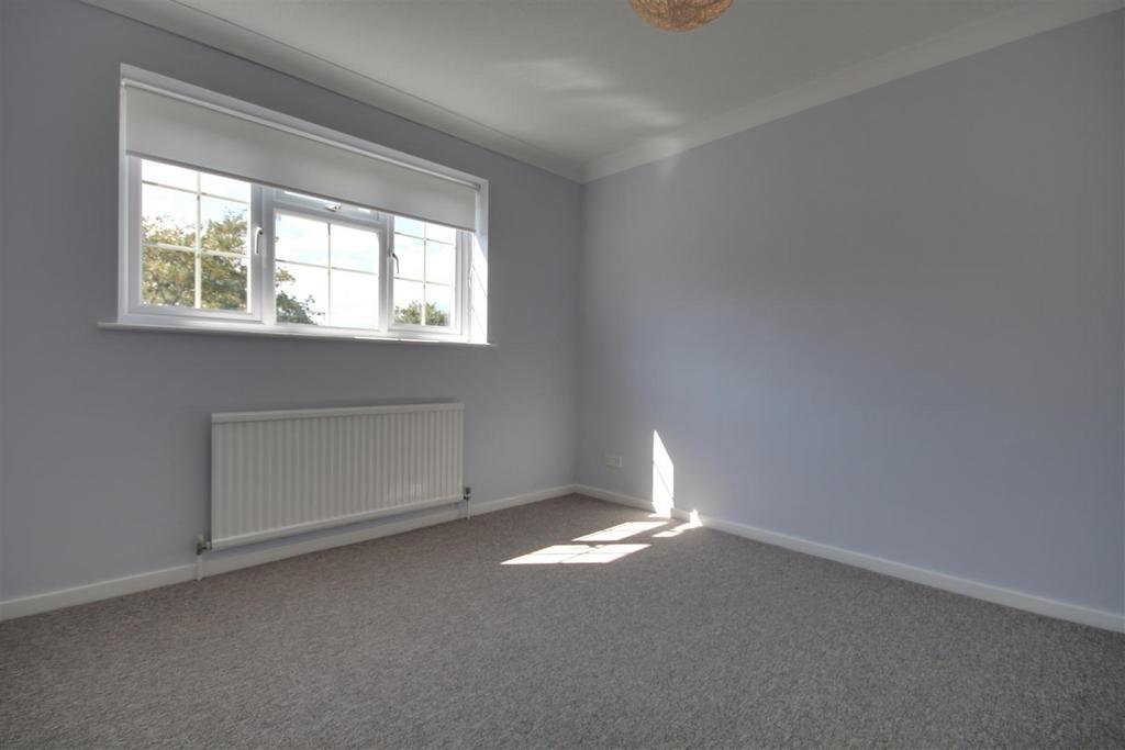 Bedroom 4.jpg