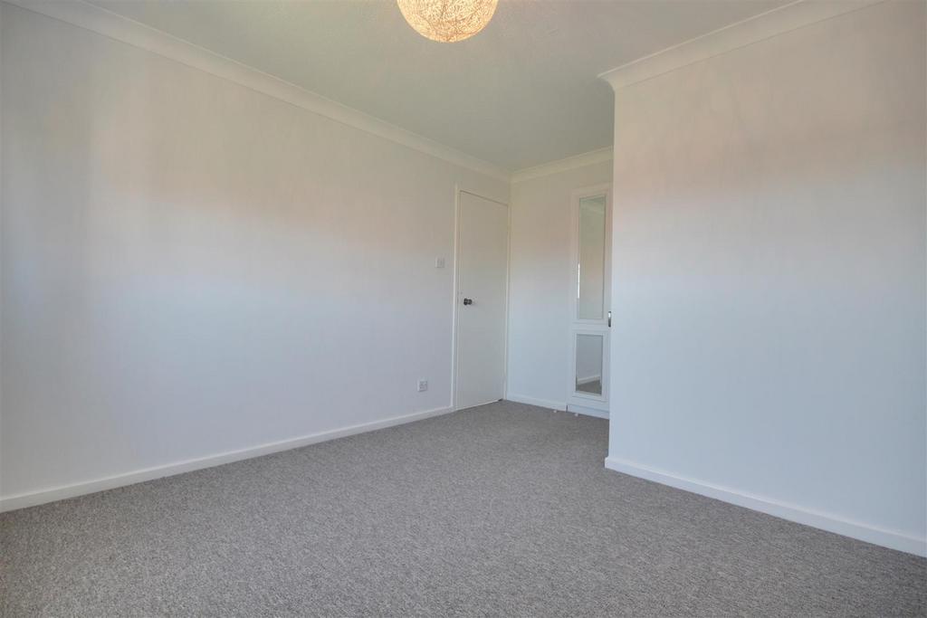 Bedroom 6.jpg