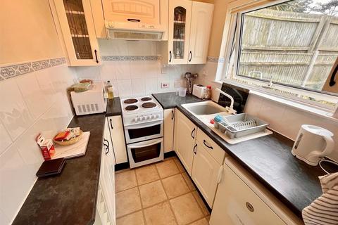 2 bedroom chalet for sale, Bermuda, Newport Road, Hemsby