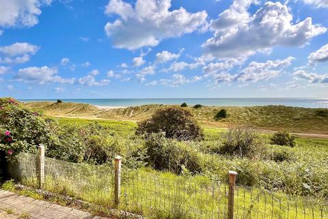 3 bedroom detached bungalow for sale, Hemsby