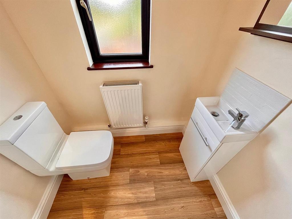 Orchard Broad Cloakroom