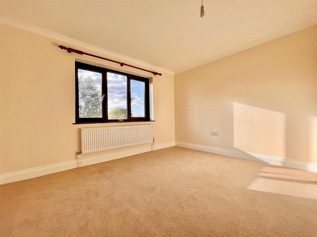 Orchard Broad Bedroom 3