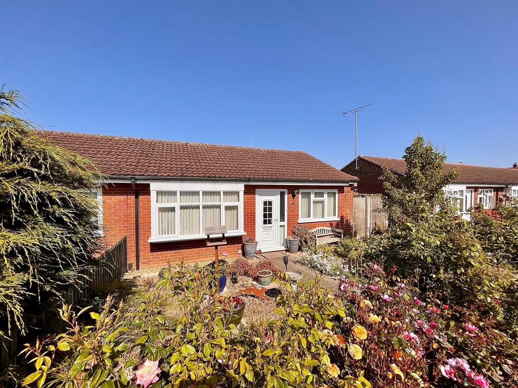 Winterton On Sea 2 bed bungalow for sale £222,000