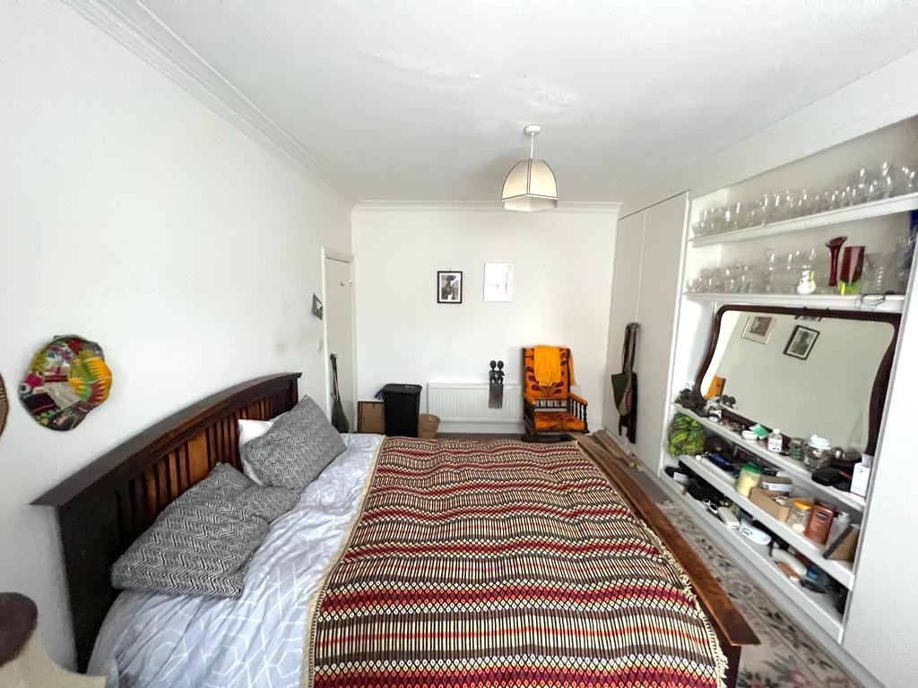 Master Bedroom...jpeg