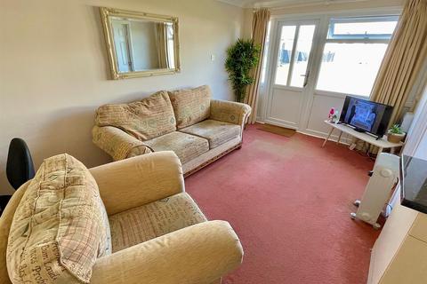 2 bedroom chalet for sale, Belle Aire, Hemsby