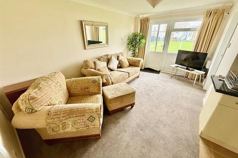 2 bedroom chalet for sale, Belle Aire, Hemsby