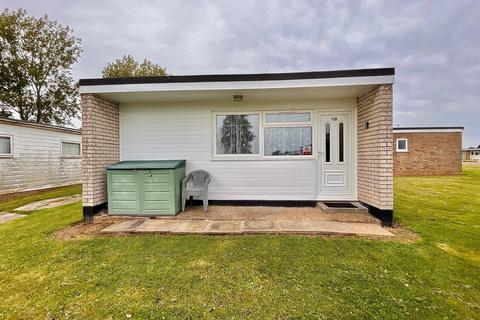 2 bedroom chalet for sale, Florida Holiday Park, Hemsby