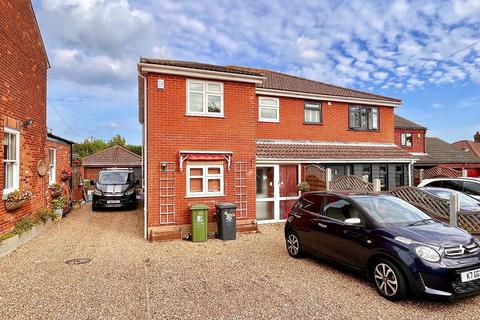 3 bedroom semi-detached house for sale, Winterton Road, Great Yarmouth