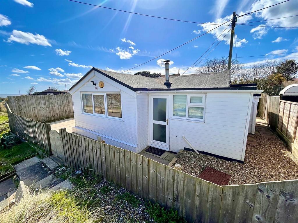 The Marrams, Hemsby 2 bed detached bungalow for sale £35,000