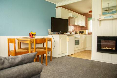 2 bedroom chalet for sale, Sundowner, Newport Road, Hemsby